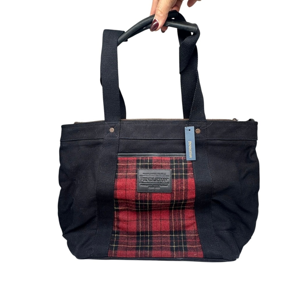 Pendleton Woolen Mills Brodie Black & Plaid Canvas Tote Duffle Bag Zip Close NEW